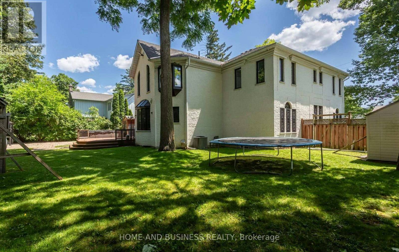 1755 Birchwood Drive, Mississauga, ON, L5J 1T7 - 4