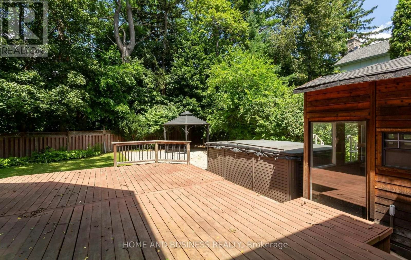 1755 Birchwood Drive, Mississauga, ON, L5J 1T7 - 5