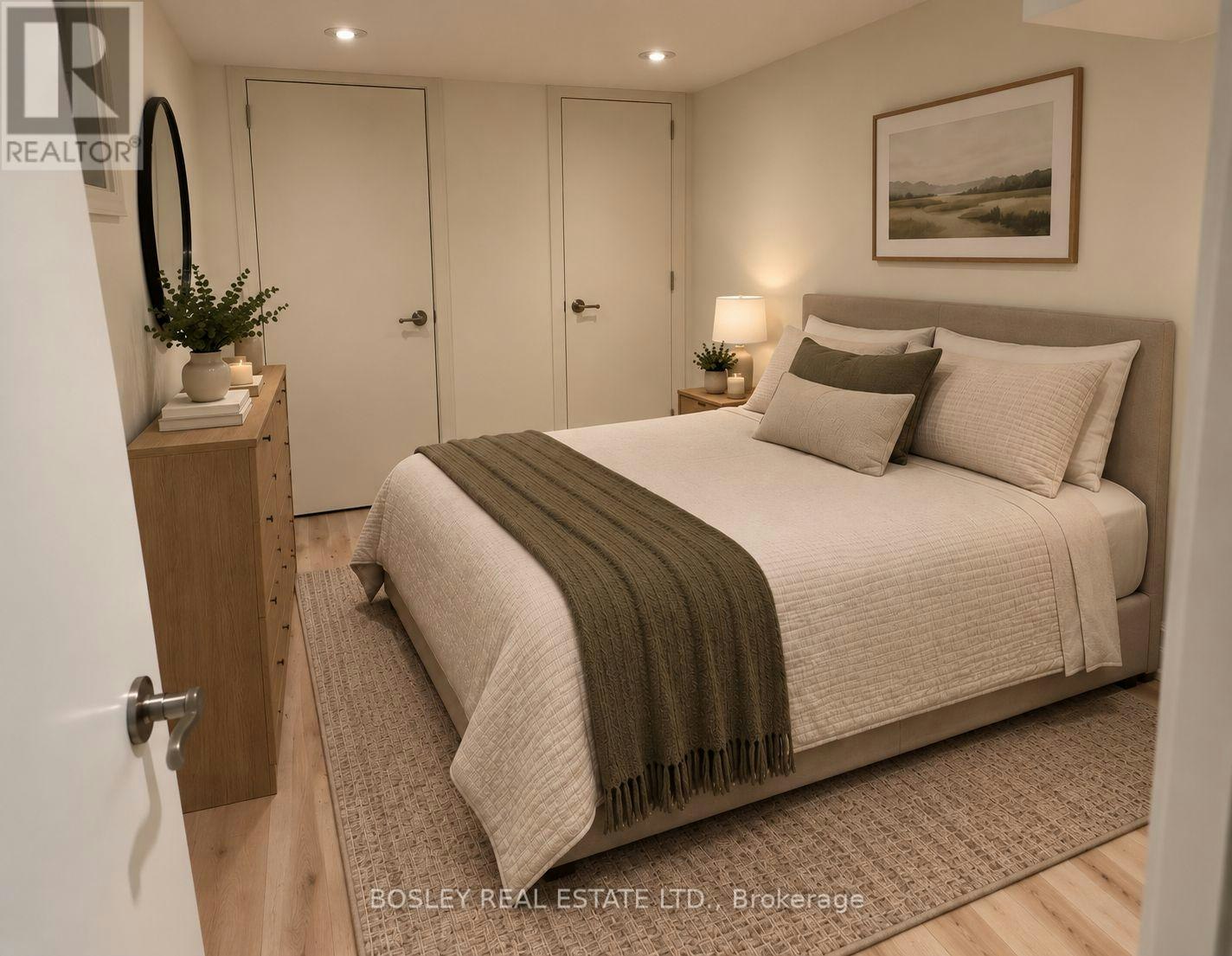 LOWER-257 Franklin Avenue, Toronto, ON, M6P 3Z4 - 3