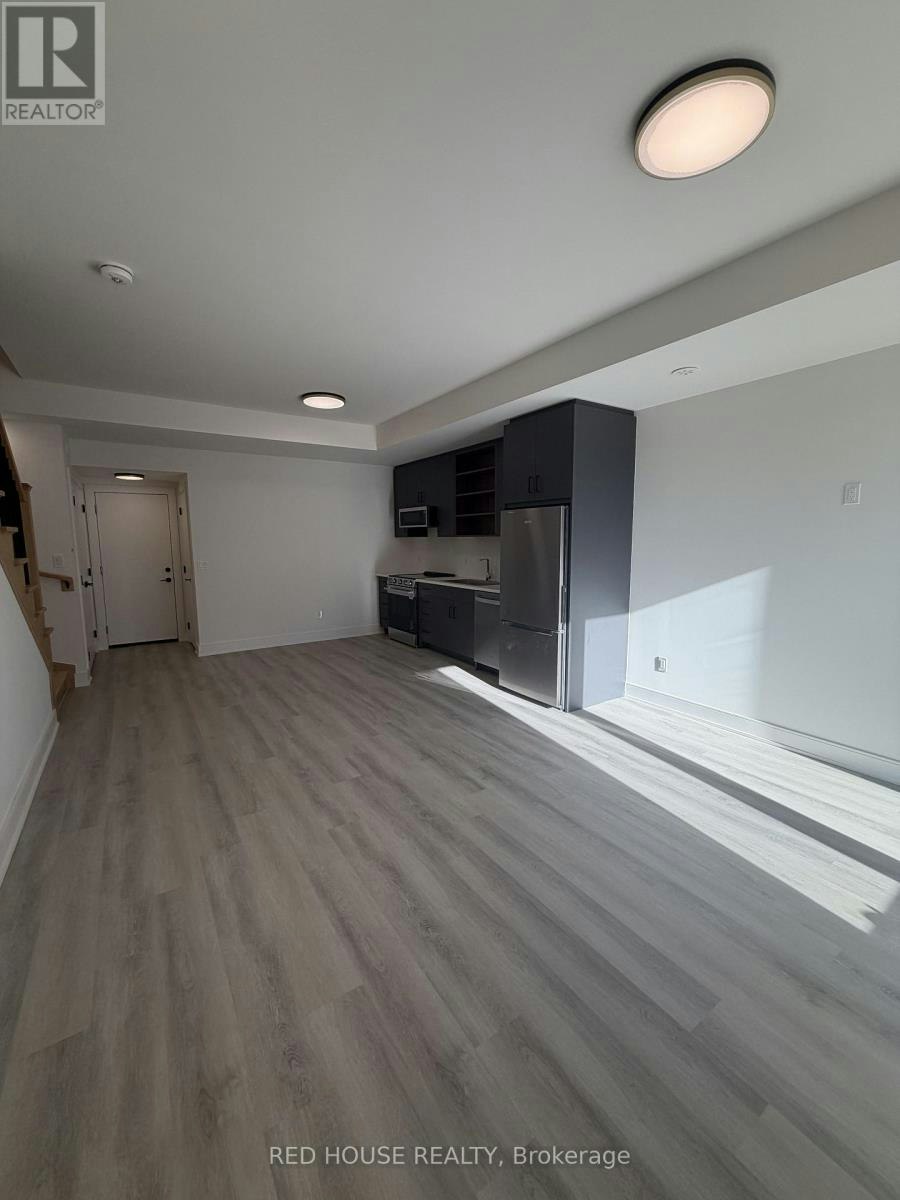 234 Ellis Avenue, St. Catharines, ON, L2P 0H2 - 2