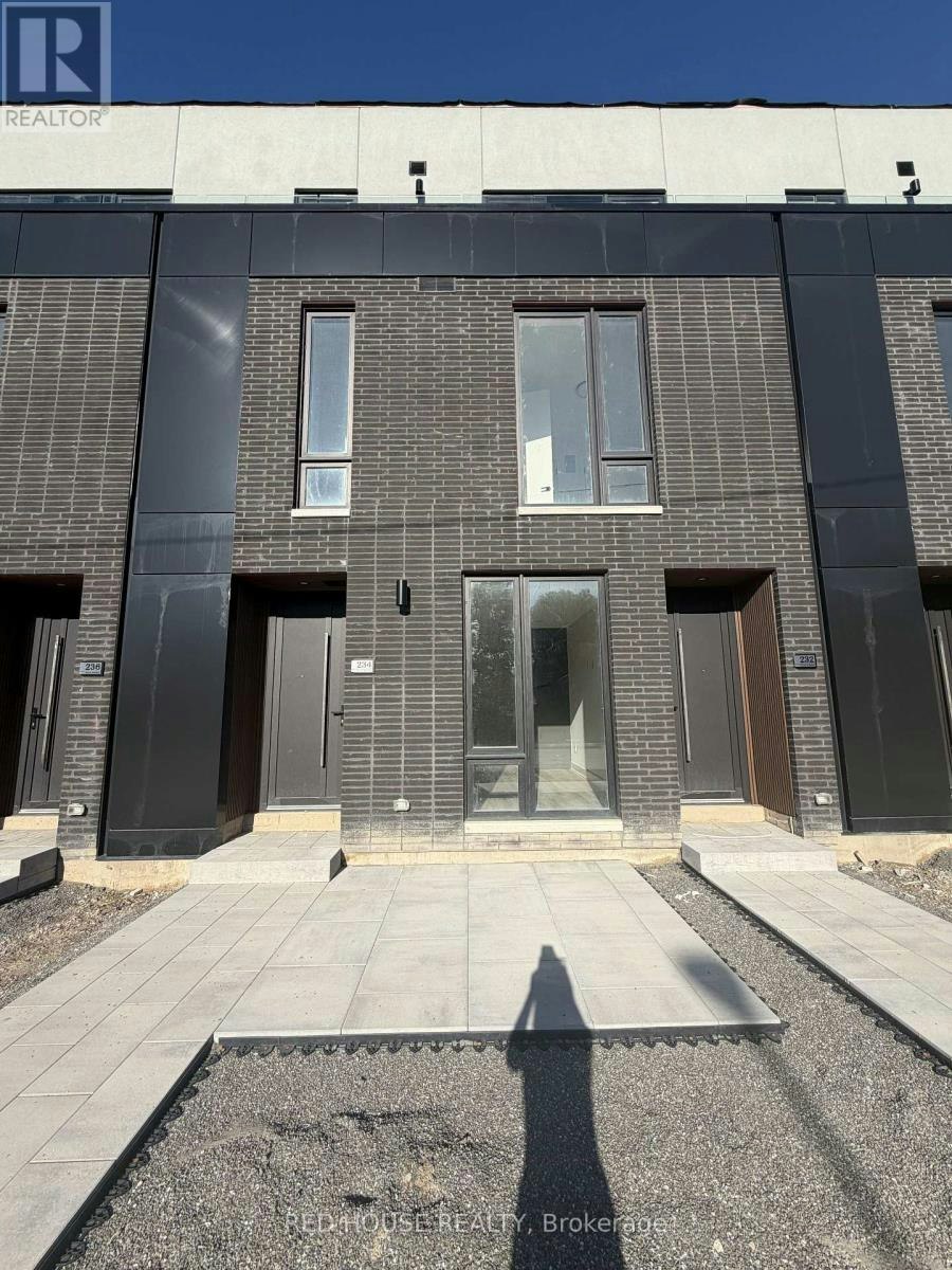 234 Ellis Avenue, St. Catharines, ON, L2P 0H2