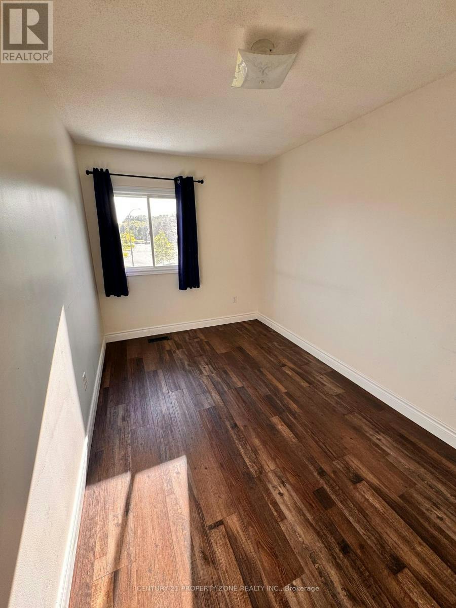 1 Golden Terrace Court, Kitchener, ON, N2N 3L2 - 19