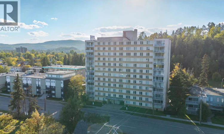 704-1501 Queensway