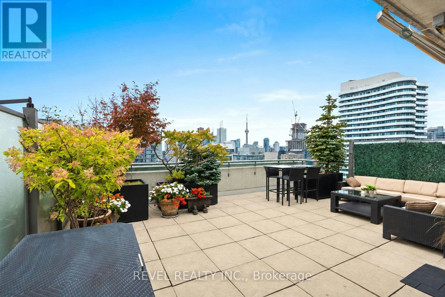 PH2-281 Mutual Street, Toronto, ON, M4Y 3C4