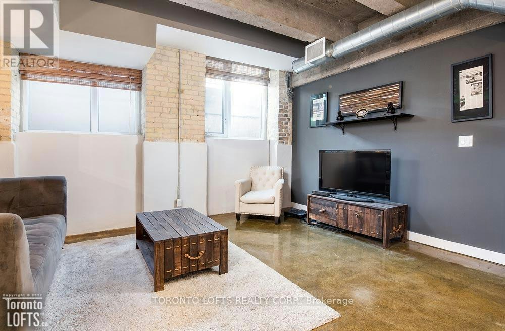 L04-201 Carlaw Avenue, Toronto, ON, M4M 2S3 - 4