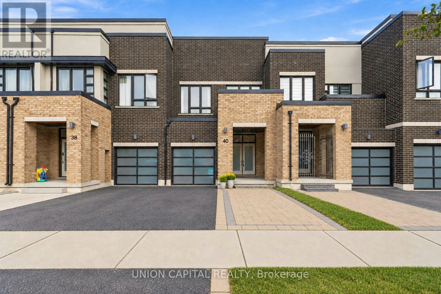 40 Dariole Drive, Richmond Hill, ON, L4E 0Z2