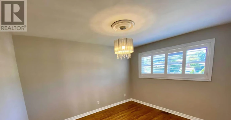 5439 Cornwall Crescent, Burlington, ON, L7L 3K2 - 7