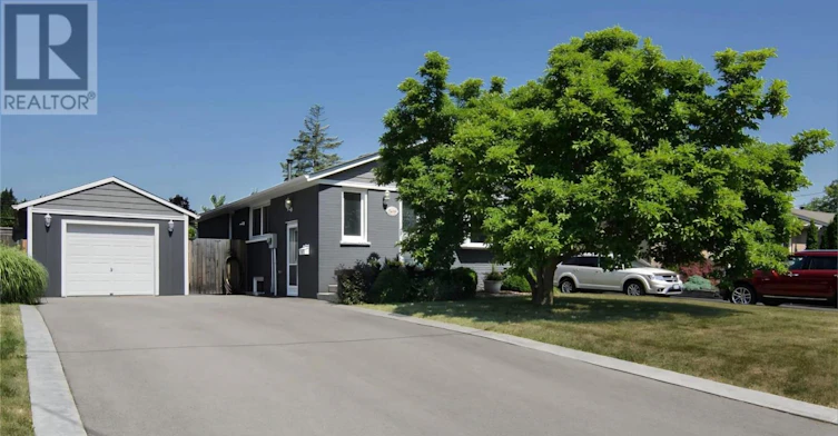 5439 Cornwall Crescent, Burlington, ON, L7L 3K2