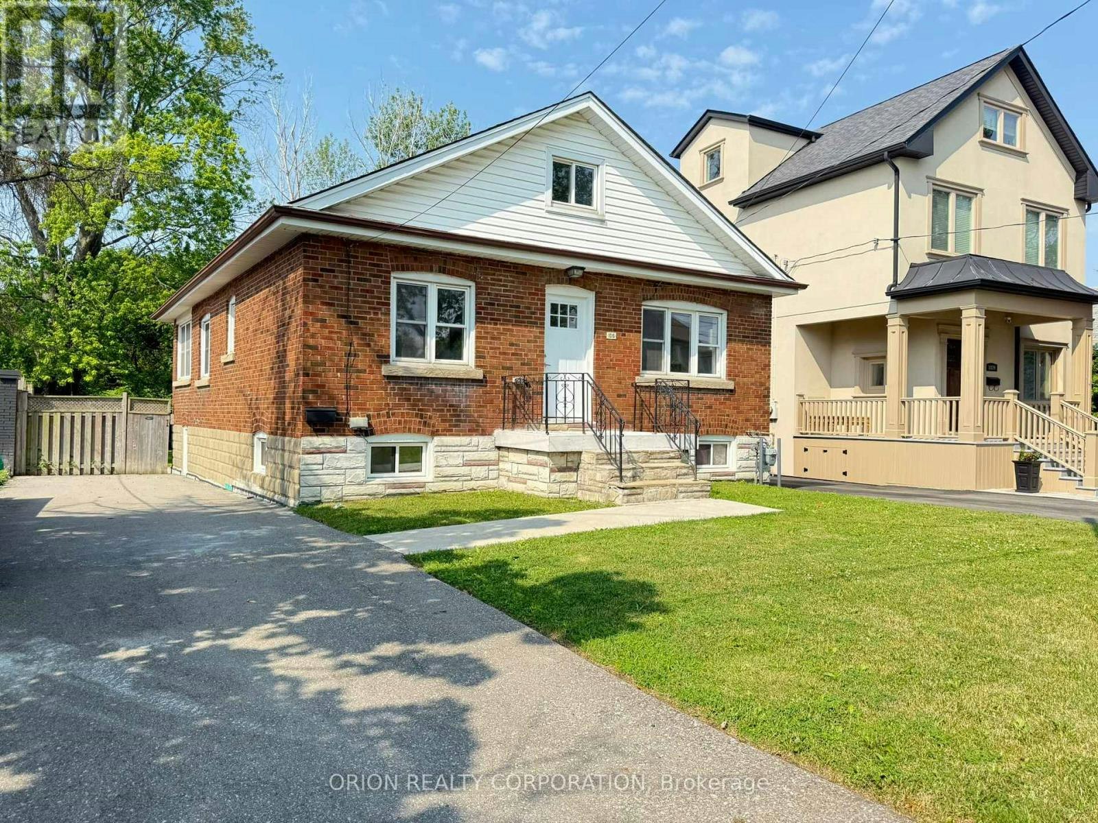 1016 Haig Boulevard, Mississauga, ON, L5E 2M5 - 2