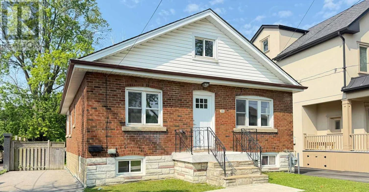 1016 Haig Boulevard, Mississauga, ON, L5E 2M5