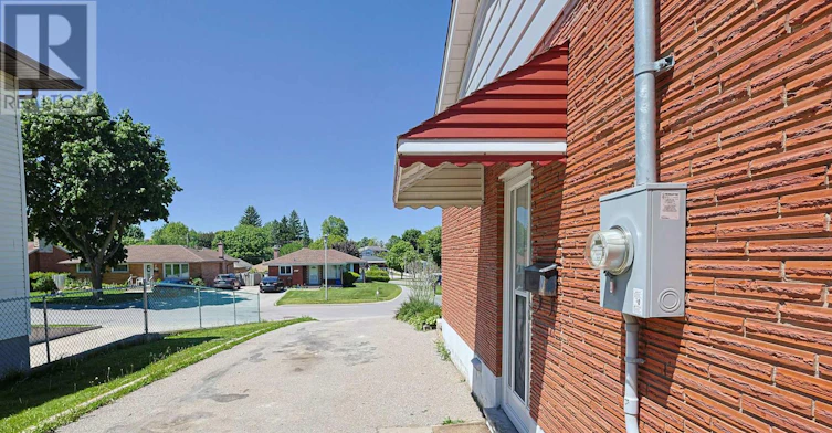 UPPER-268 Burlington Crescent, London, ON, N5Z 3G5 - 18