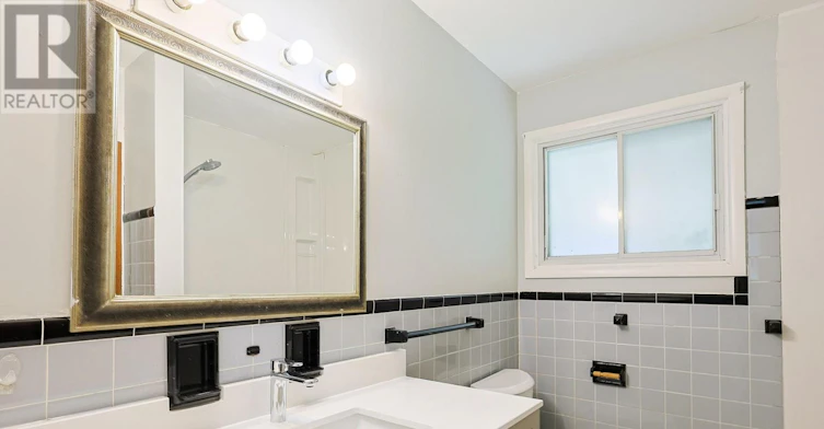 UPPER-268 Burlington Crescent, London, ON, N5Z 3G5 - 9