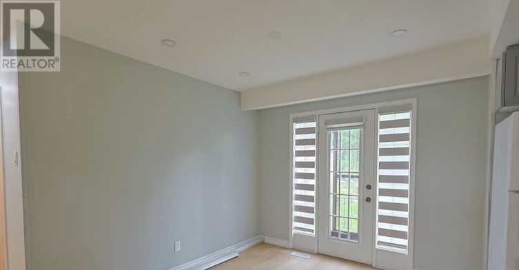 UPPER-268 Burlington Crescent, London, ON, N5Z 3G5 - 11