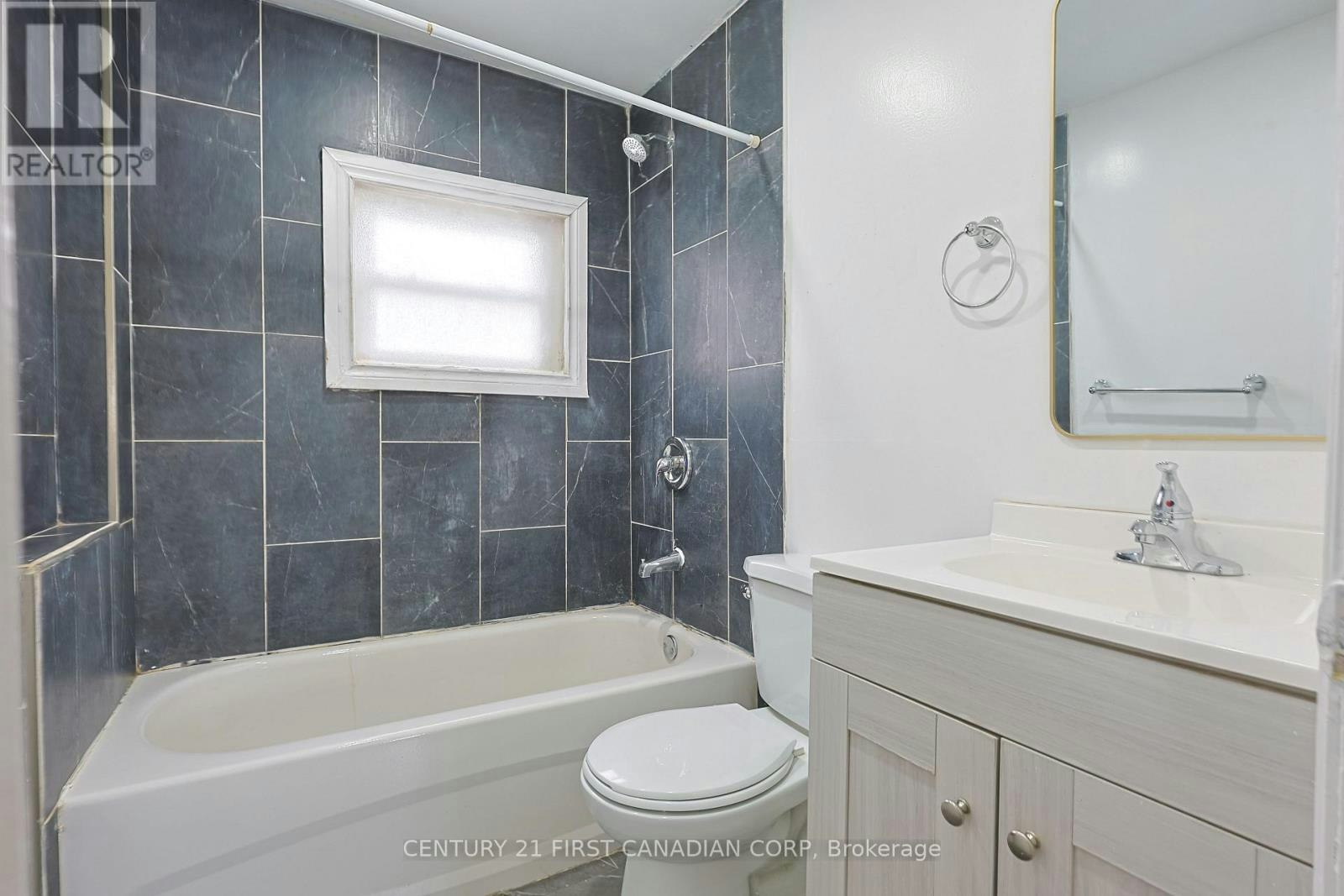 UPPER UNIT-1775 Oxford Street E, London, ON, N5V 2Z6 - 6