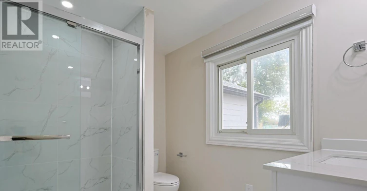 UPPER UNIT-1775 Oxford Street E, London, ON, N5V 2Z6 - 7