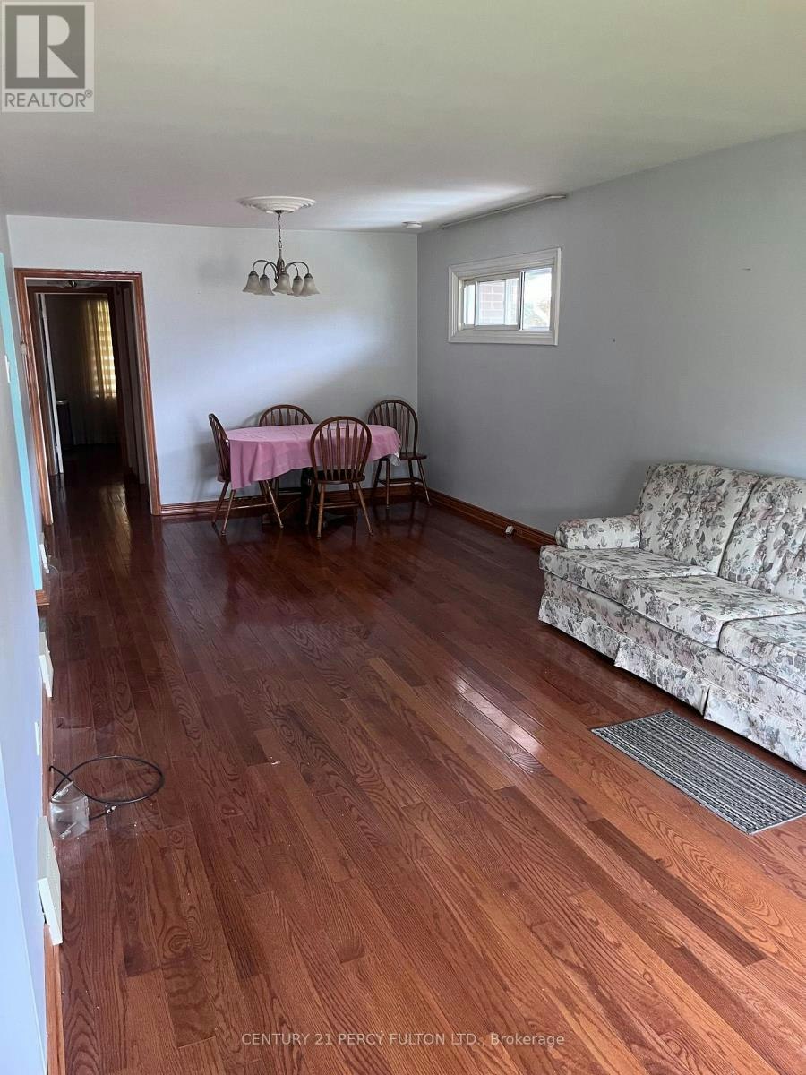 MAIN-41 Pachino Boulevard, Toronto, ON, M1R 4J6 2