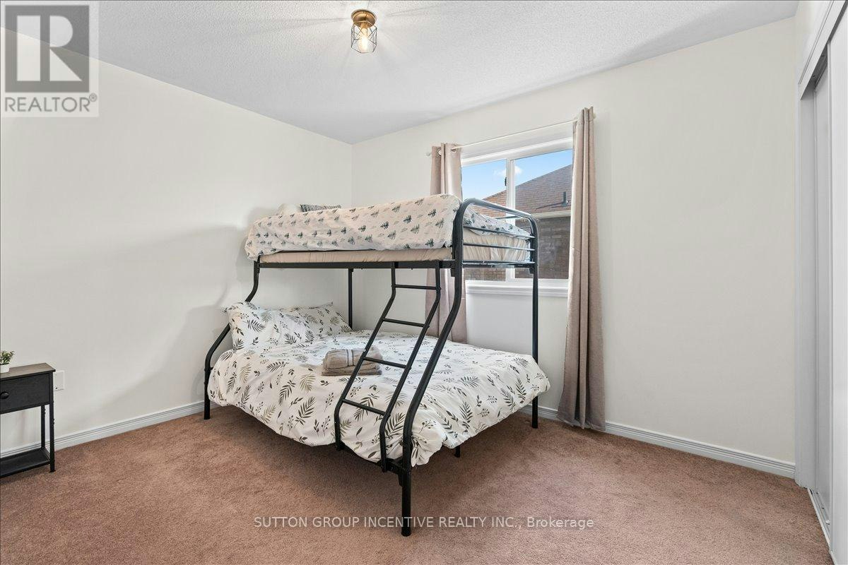 1200 Mary Lou Street, Innisfil, ON, L9S 0C1 - 33