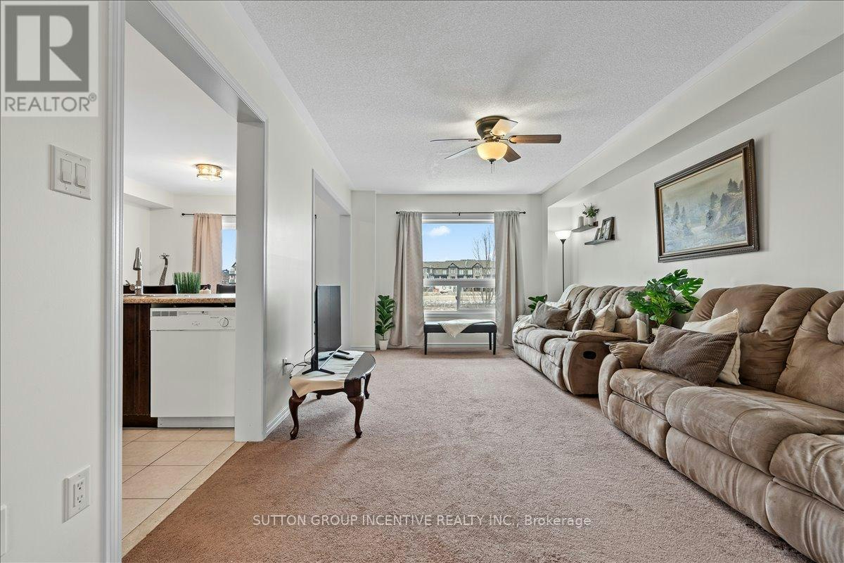 1200 Mary Lou Street, Innisfil, ON, L9S 0C1 - 11