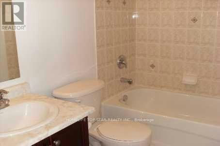 COUCH HOUSE-29 Woodway Lane, Markham, ON, L6B 0N4 - 2