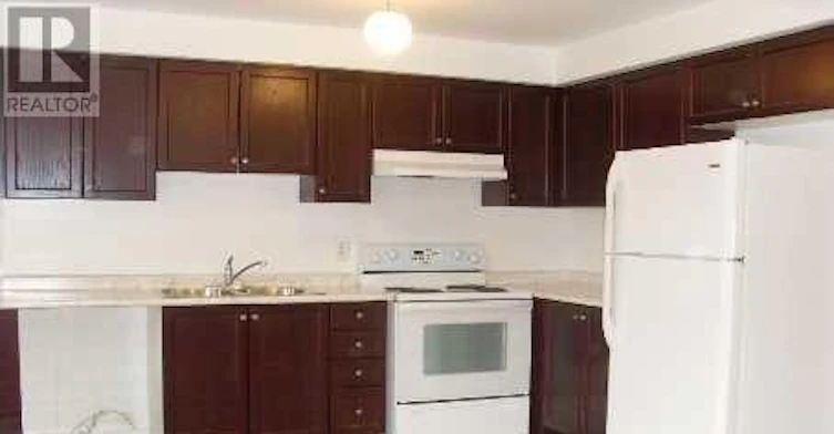 COUCH HOUSE-29 Woodway Lane, Markham, ON, L6B 0N4 - 3