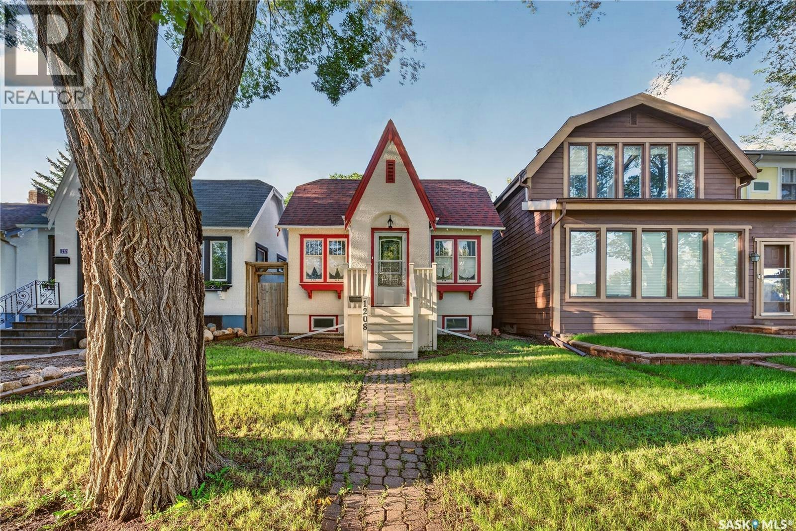 1208 College Avenue, Regina, SK, S4P 1A9