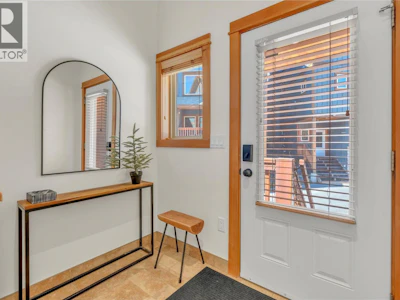 14-306 Creekview Road - 2