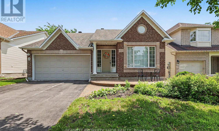 4 Burnstead Crescent