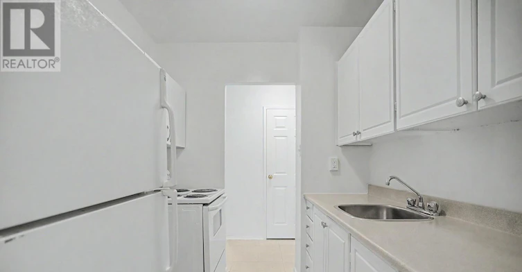 425-888 Glen Street, Oshawa, ON, L1J 5Z4 - 12