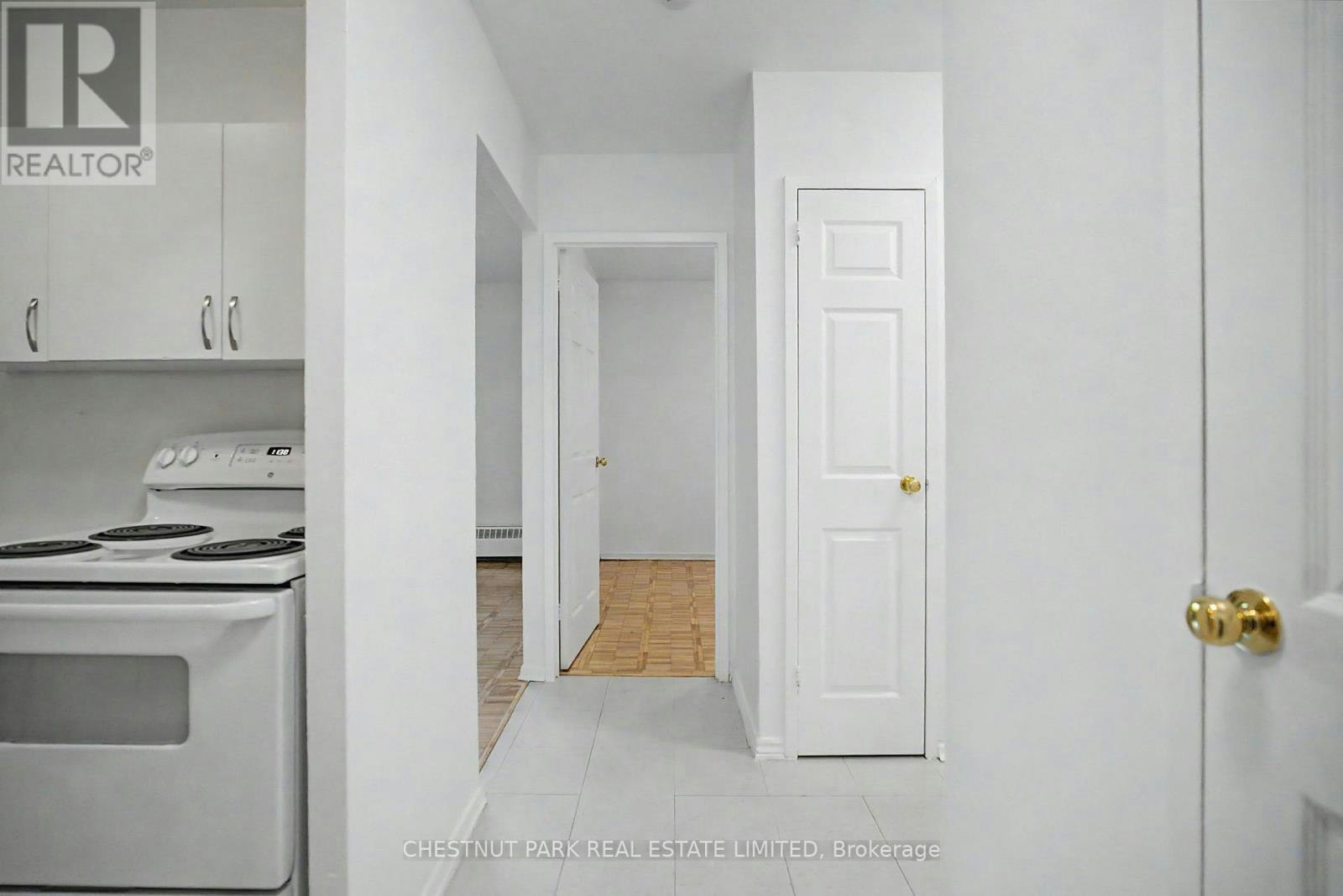 425-888 Glen Street, Oshawa, ON, L1J 5Z4 - 3
