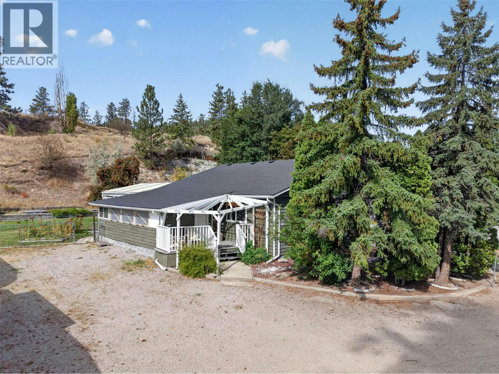 8008 Victoria Road, Summerland, BC, V0H 1Z2