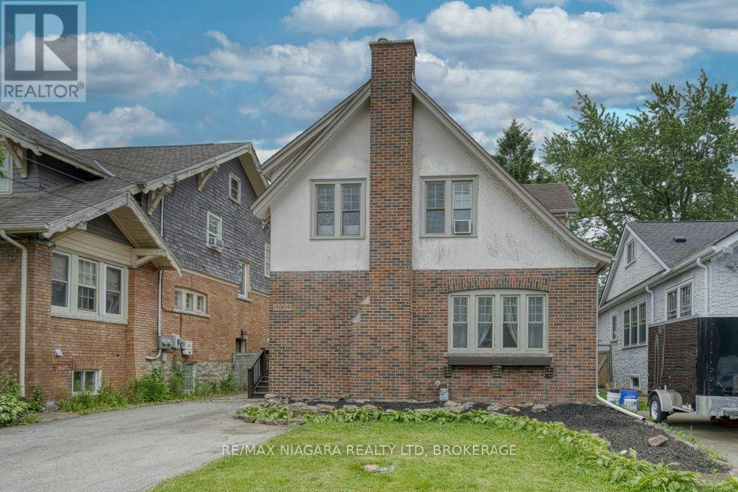 4864 Simcoe Street, Niagara Falls, ON, L2E 1V9