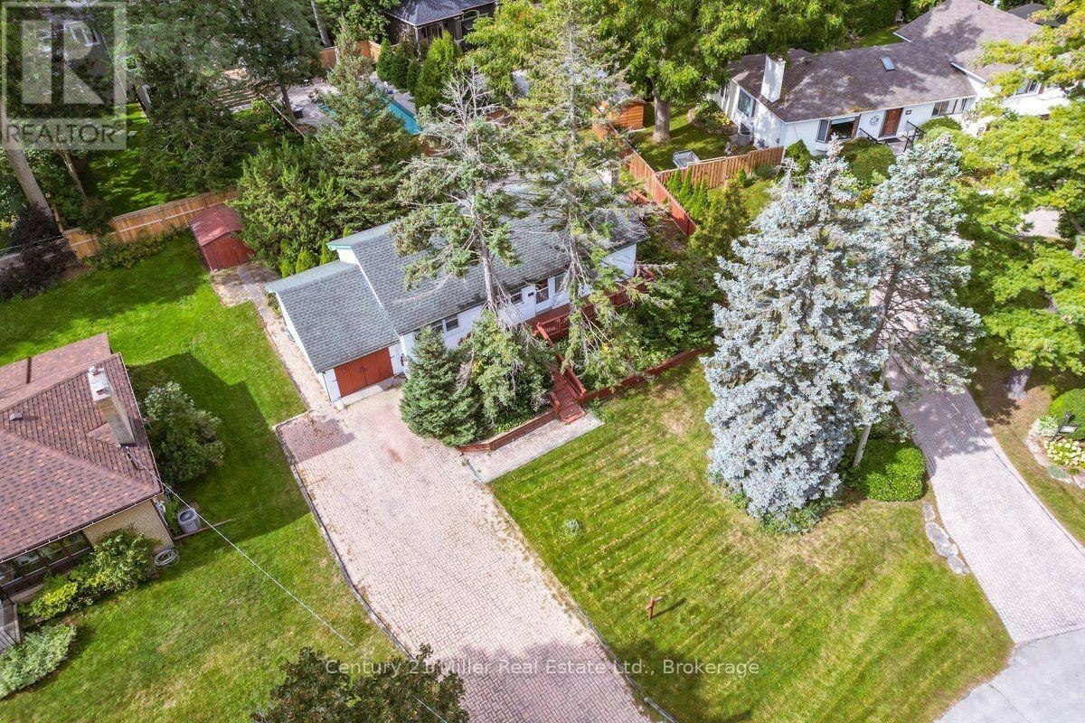 2013 Deramore Drive, Oakville, ON, L6J 2P6