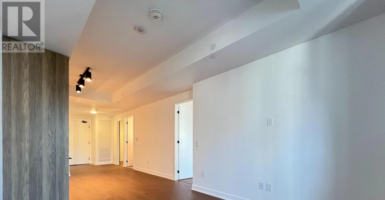 518-91 Montclair Avenue, Toronto, ON, M5P 0B1 - 11