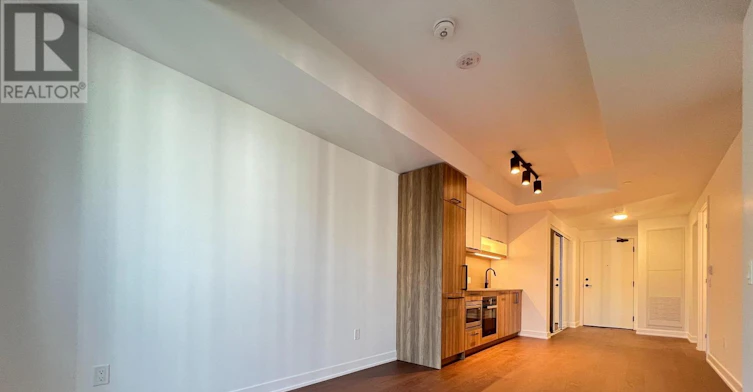 518-91 Montclair Avenue, Toronto, ON, M5P 0B1 - 12