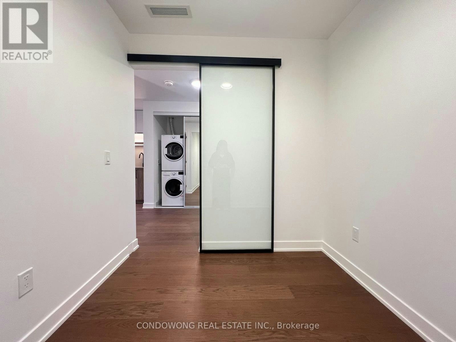 518-91 Montclair Avenue, Toronto, ON, M5P 0B1 - 4