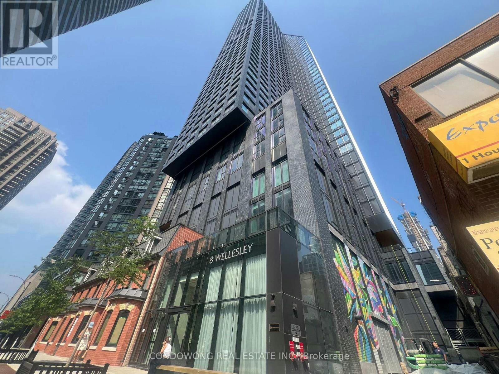 4508-8 Wellesley Street W, Toronto, ON, M4Y 0J5 - 16