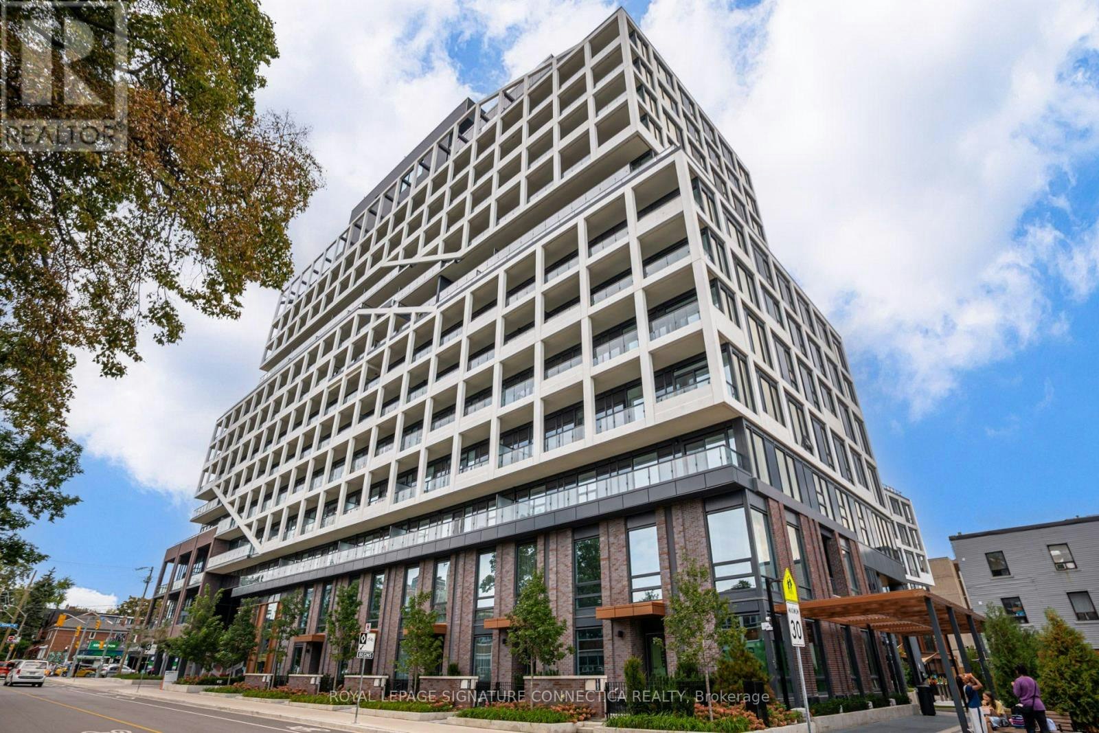 107-115 Denison Avenue, Toronto, ON, M5T 2N1