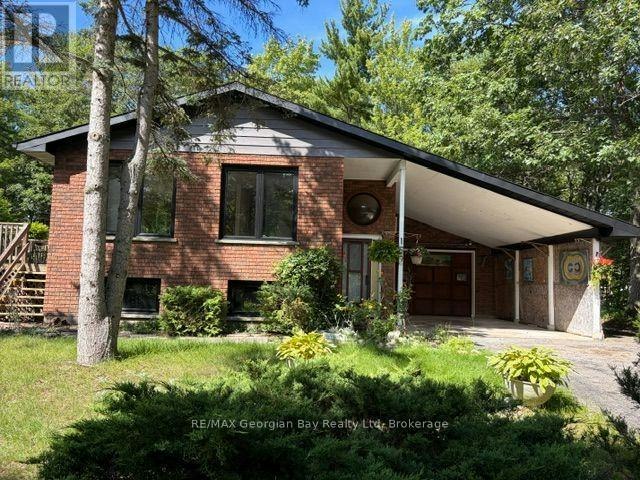 167 Tall Pines Drive NW, Tiny, ON, L9M 0H4