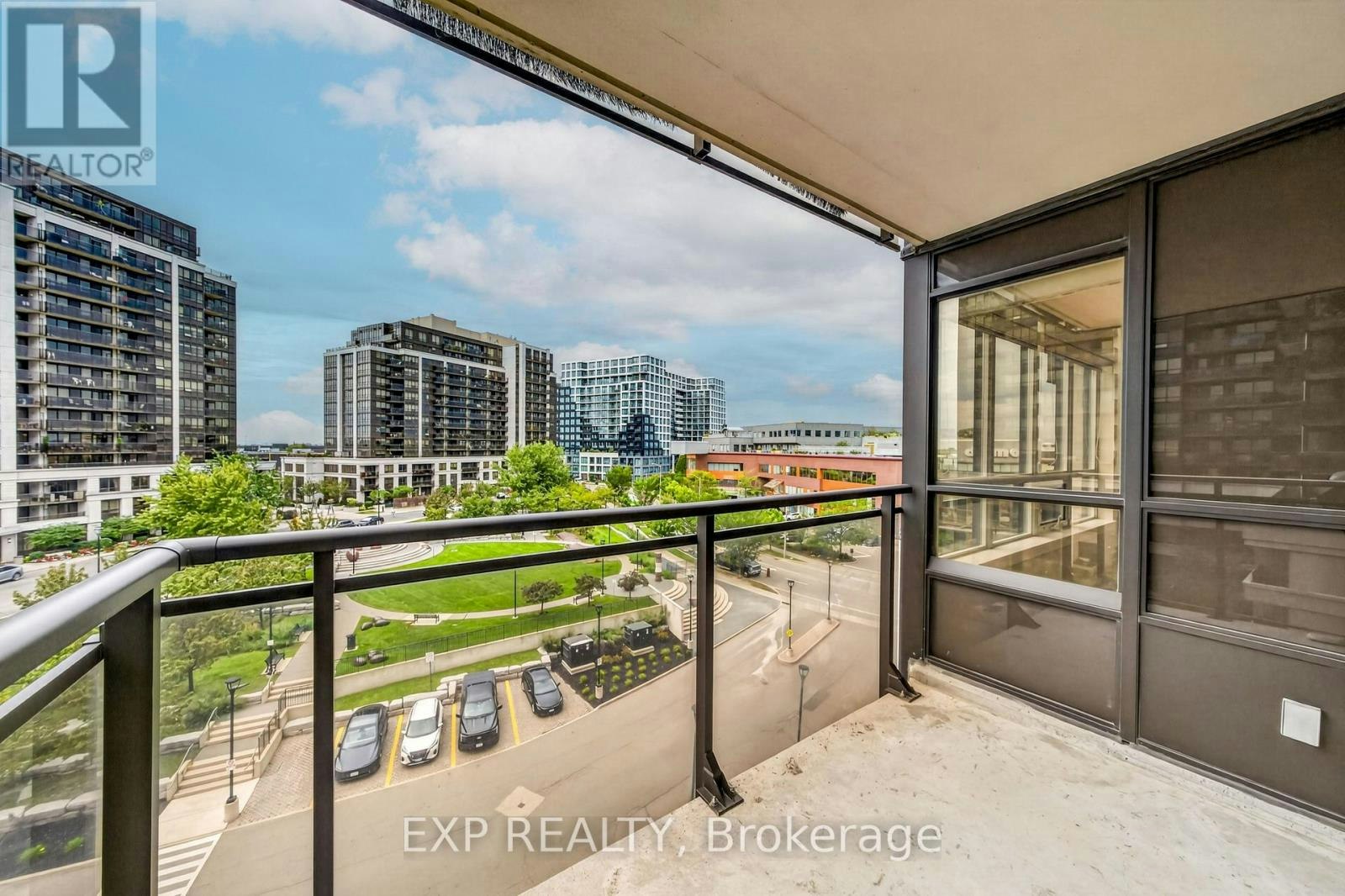 612-1 De Boers Drive, Toronto, ON, M3J 0G6 - 29