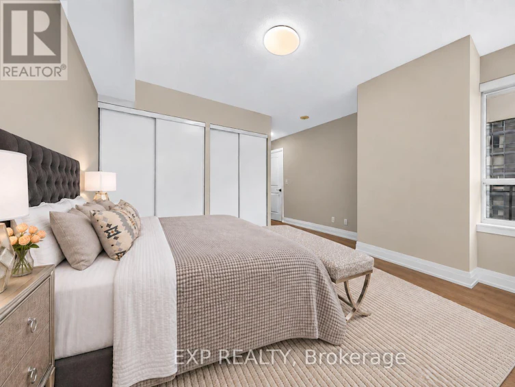 612-1 De Boers Drive, Toronto, ON, M3J 0G6 - 19