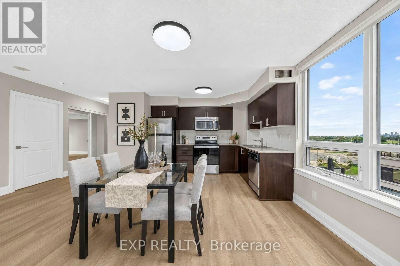 612-1 De Boers Drive, Toronto, ON, M3J 0G6 - 13