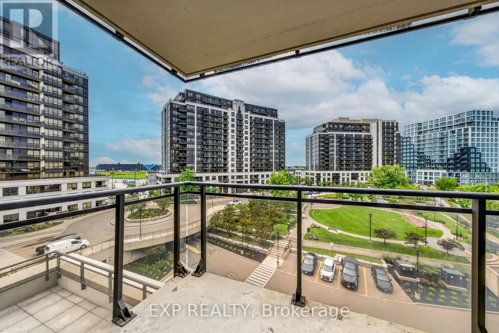 612-1 De Boers Drive, Toronto, ON, M3J 0G6 - 27
