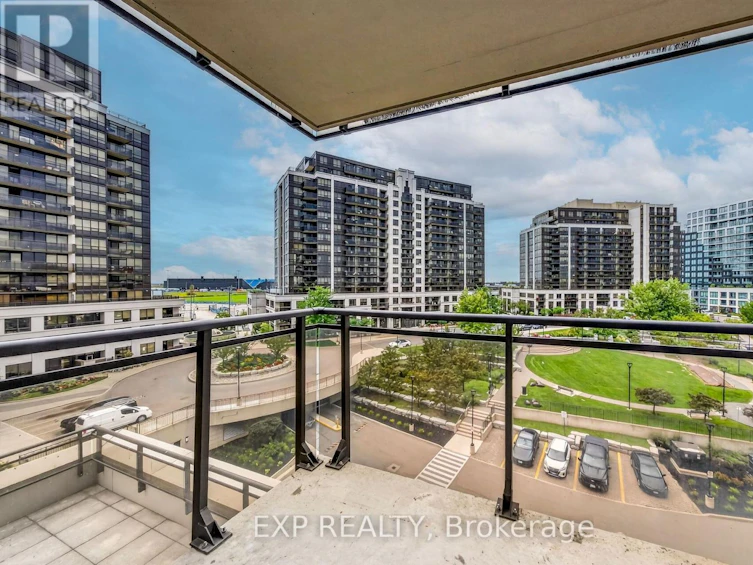 612-1 De Boers Drive, Toronto, ON, M3J 0G6 - 27