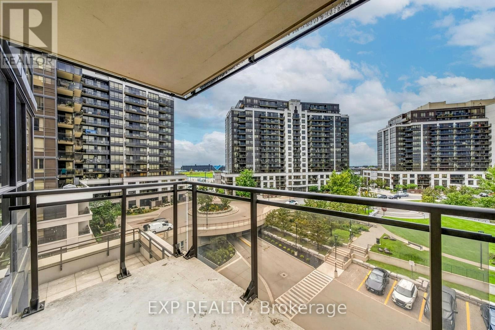 612-1 De Boers Drive, Toronto, ON, M3J 0G6 - 28