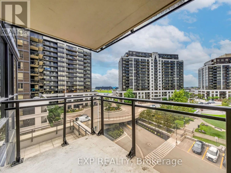 612-1 De Boers Drive, Toronto, ON, M3J 0G6 - 28