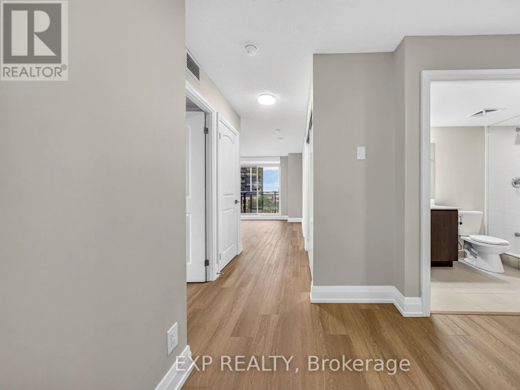 612-1 De Boers Drive, Toronto, ON, M3J 0G6 - 22