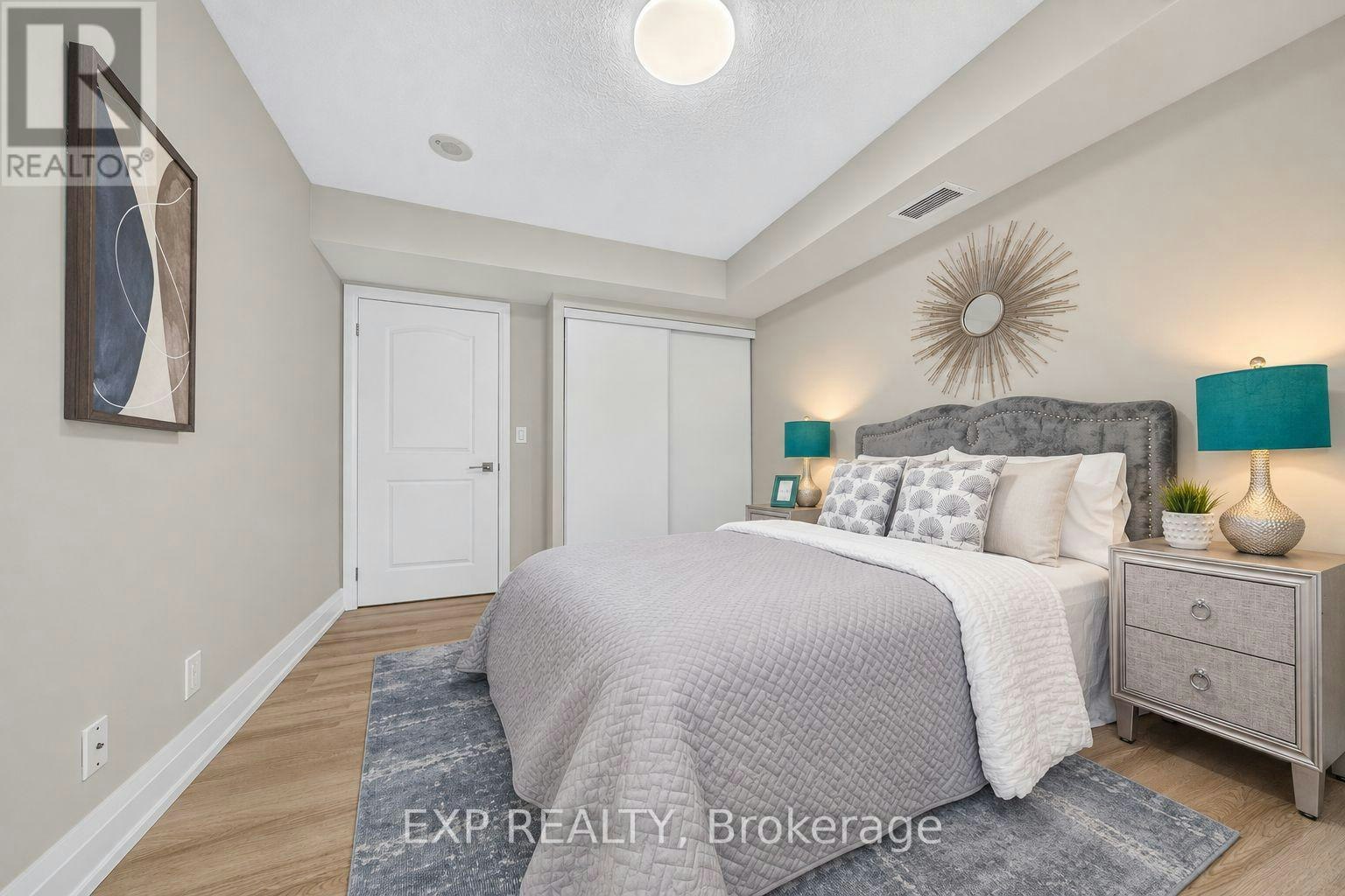 612-1 De Boers Drive, Toronto, ON, M3J 0G6 - 21