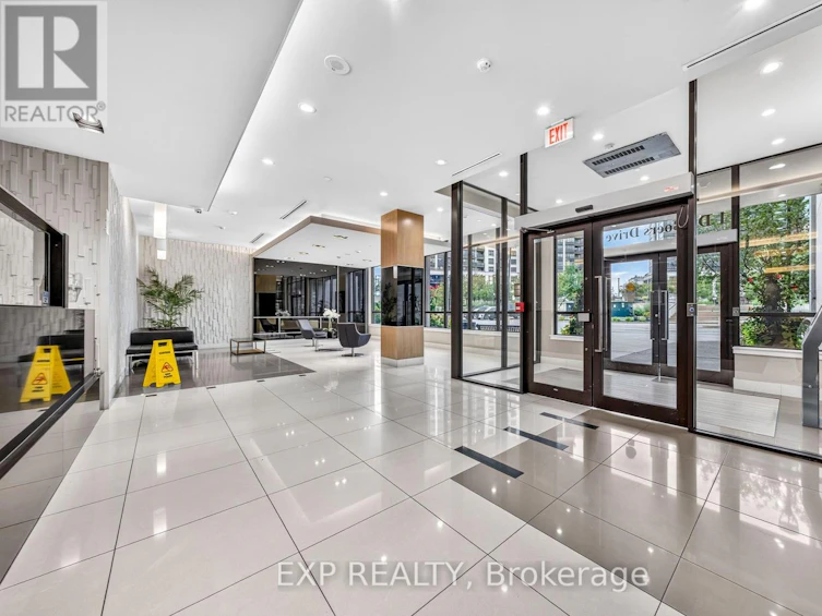 612-1 De Boers Drive, Toronto, ON, M3J 0G6 - 9