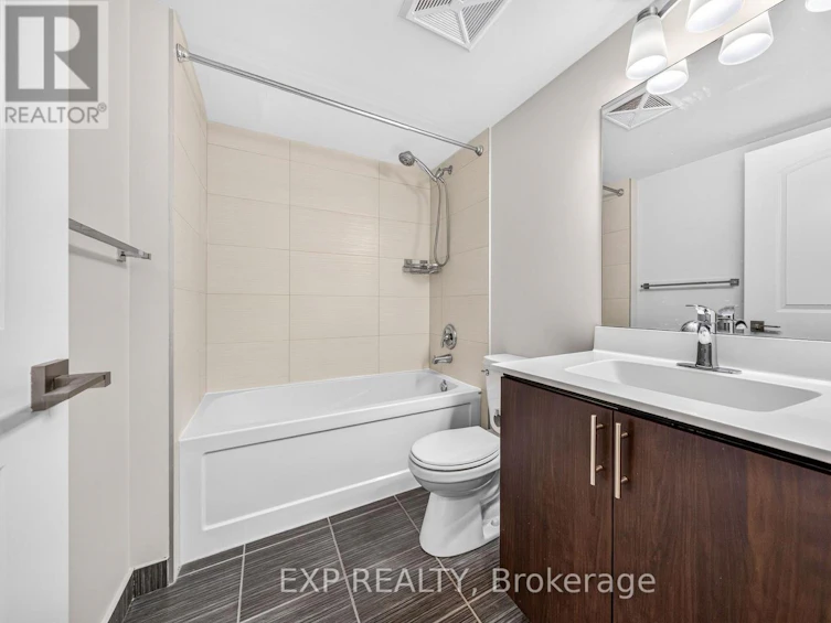 612-1 De Boers Drive, Toronto, ON, M3J 0G6 - 25