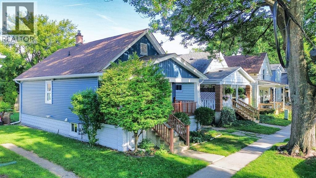 114 College Avenue N North, Sarnia, ON, N7T 6A9